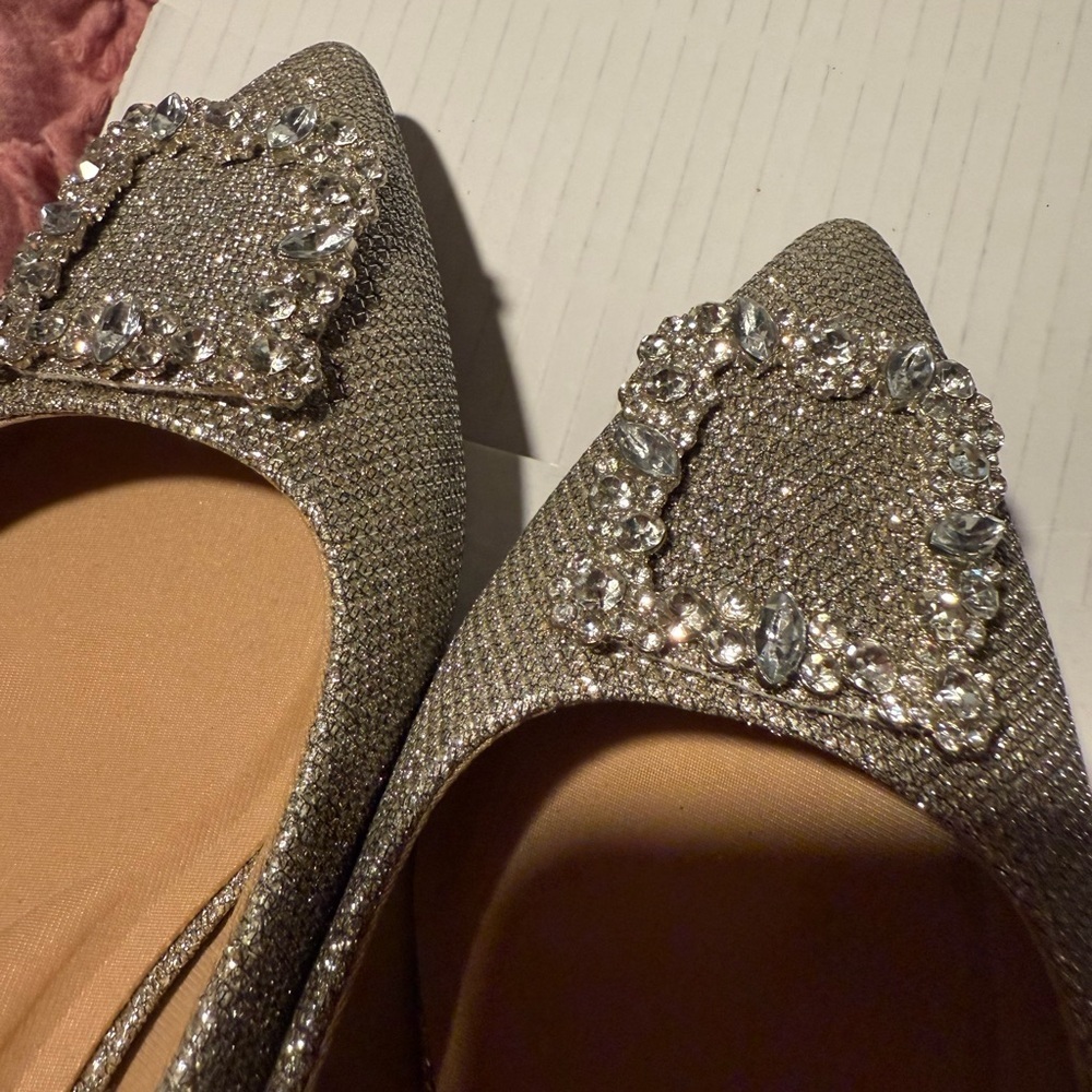 Anne Klein Women's Silver Slingback Flats - Picture 4 of 6